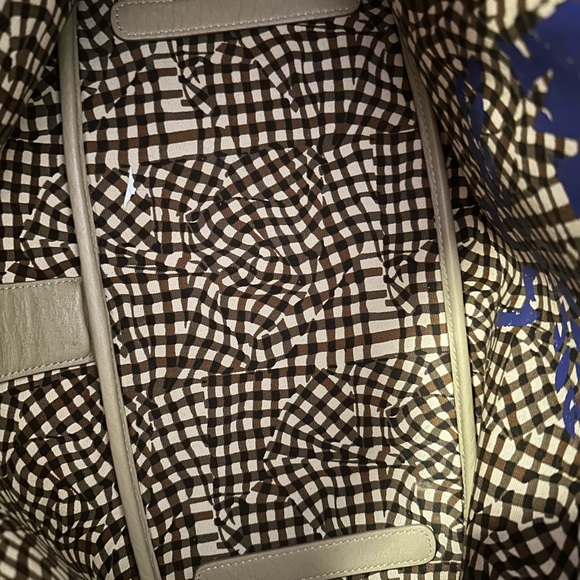 MCM Reversible Medium Liz Shopper in Visetos - Picture 6 of 13